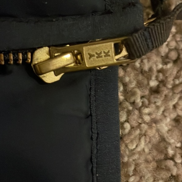 JCREW Puffer vest with snap pockets navy small - Picture 3 of 6